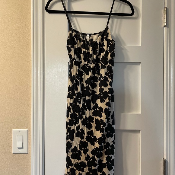 Cherish Dresses & Skirts - Women’s light summer dress